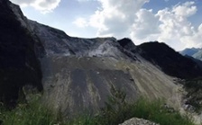  貴州甕安江界河國家級(jí)風(fēng)景名勝區(qū)內(nèi)違法開采磷礦